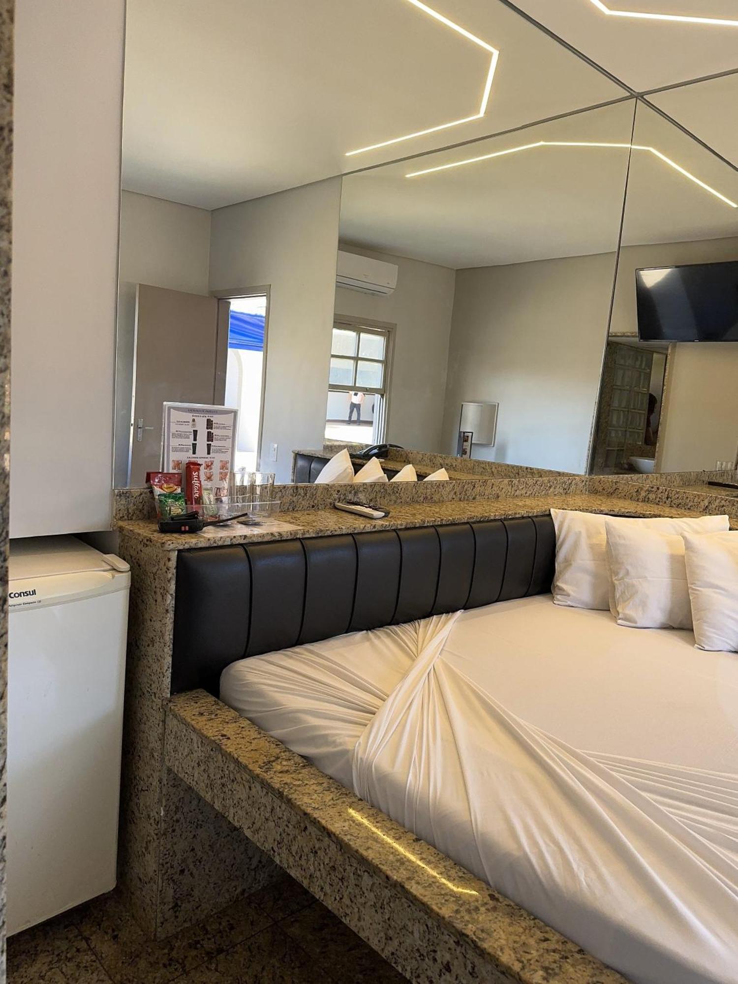 Village Motel Ribeirão Preto Eksteriør bilde