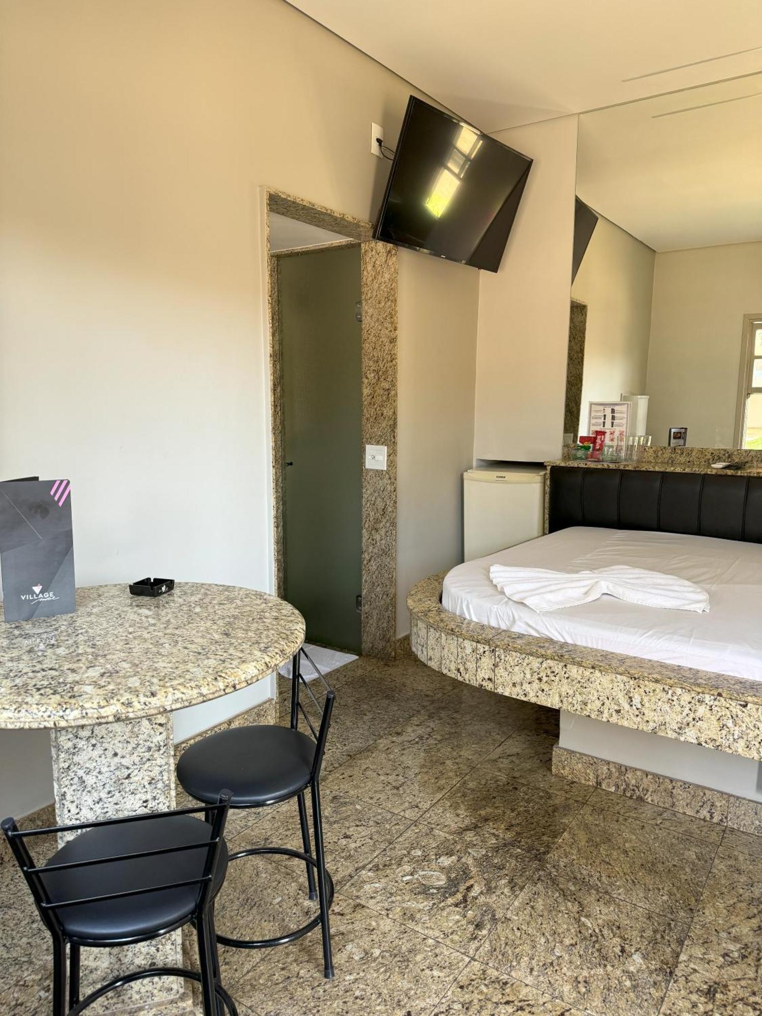 Village Motel Ribeirão Preto Eksteriør bilde